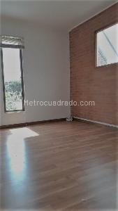 Casa de 4 alcobas en venta en San Jose De Bavria, Bogotá, 350 m² · foto 3 de 10
