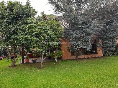 Casa de 4 alcobas en venta en San Jose De Bavaria, Bogotá, 520 m² · foto 6 de 10