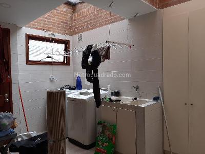 Casa de 5 alcobas en venta en San Jose De Bavaria, Bogotá, 520 m² · foto 8 de 11