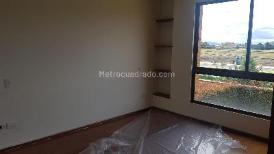 Casa de 4 alcobas en venta en San Jose De Bavaria, Bogotá, 390 m² · foto 14 de 18