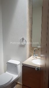 Casa de 4 alcobas en venta en San Jose De Bavaria, Bogotá, 390 m² · foto 15 de 18