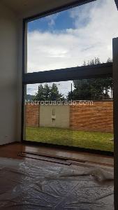 Casa de 4 alcobas en venta en San Jose De Bavaria, Bogotá, 390 m² · foto 7 de 18