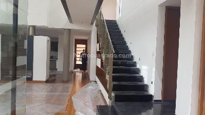 Casa de 4 alcobas en venta en San Jose De Bavaria, Bogotá, 390 m² · foto 8 de 18