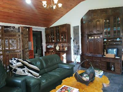 Casa de 4 alcobas en venta en San Jose De Bavaria, Bogotá, 350 m² · foto 2 de 11