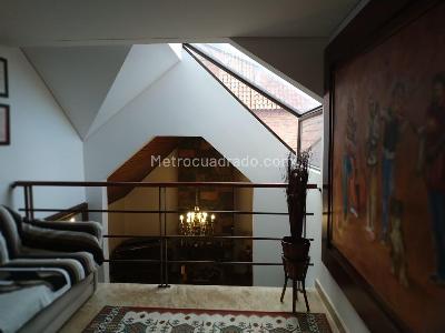 Casa de 4 alcobas en venta en San Jose De Bavaria, Bogotá, 350 m² · foto 5 de 11