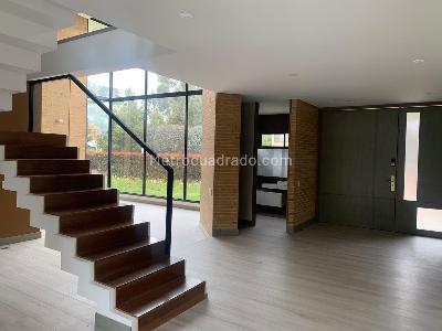 Casa de 4 alcobas en venta en San Sebastian, Bogotá, 500 m² · foto 7 de 20
