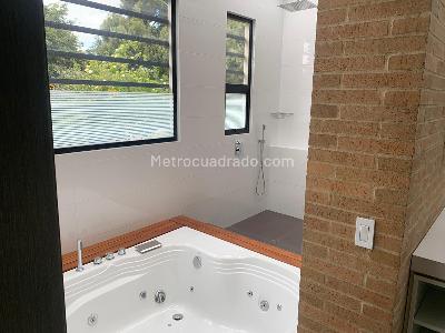 Casa de 5 alcobas en venta en San Sebastian, Bogotá, 500 m² · foto 11 de 20