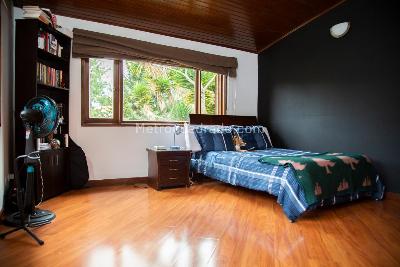 Casa de 3 alcobas en venta en San Jose De Bavaria, Bogotá, 350 m² · foto 10 de 12