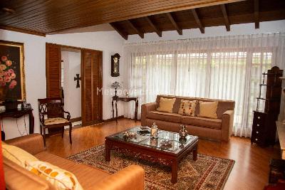 Casa de 5 alcobas en venta en San Jose De Bavaria, Bogotá, 350 m² · foto 5 de 12