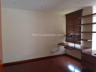 Casa de 5 alcobas en venta en San Jose De Bvaria, Bogotá, 35 m² · foto 2 de 15