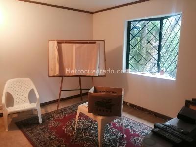Casa de 3 alcobas en venta en San Jose De Bavaria, Bogotá, 220 m² · foto 5 de 9