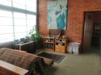 Casa de 4 alcobas en venta en San Jose De Bavaria, Bogotá, 220 m² · foto 6 de 9
