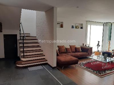 Casa en venta en San Jose De Bavaria, Bogotá · foto 3 de 9