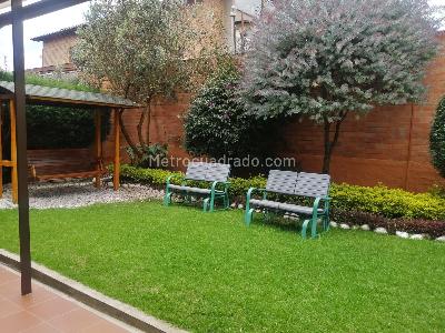 Casa de 4 alcobas en venta en San Jose De Bavaria, Bogotá, 220 m² · foto 10 de 11
