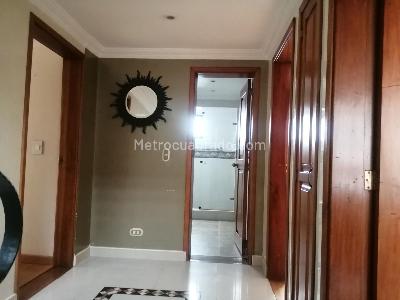 Casa de 4 alcobas en venta en San Jose De Bavaria, Bogotá, 220 m² · foto 8 de 11
