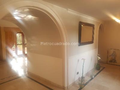 Casa de 4 alcobas en venta en San Jose De Bavaria, Bogotá, 350 m² · foto 9 de 9