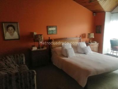 Casa de 3 alcobas en venta en San Jose De Bavaria, Bogotá, 250 m² · foto 7 de 9