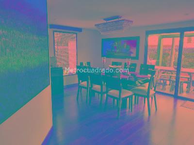 Casa de 4 alcobas en venta en San Jose De Bavaria, Bogotá, 450 m² · foto 7 de 7