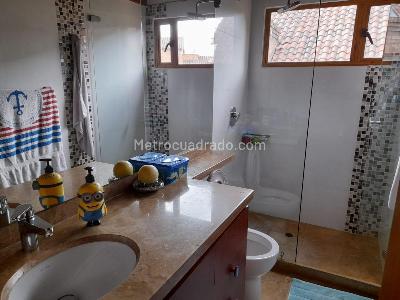 Casa de 4 alcobas en venta en San Jose De Bavaria, Bogotá, 450 m² · foto 10 de 18
