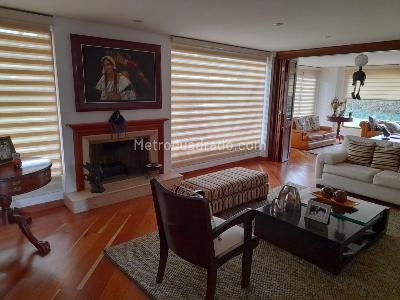 Casa de 4 alcobas en venta en San Jose De Bavaria, Bogotá, 450 m² · foto 17 de 18