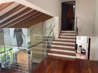 Casa de 5 alcobas en venta en San Jose De Bavaria, Bogotá, 450 m² · foto 13 de 16