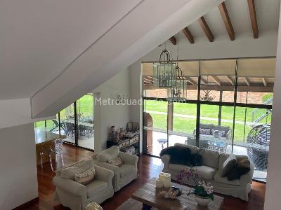 Casa de 5 alcobas en venta en San Jose De Bavaria, Bogotá, 450 m² · foto 15 de 16