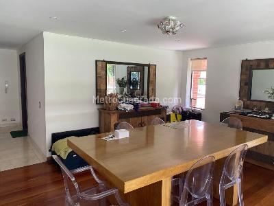 Casa de 5 alcobas en venta en San Jose De Bavaria, Bogotá, 450 m² · foto 4 de 16