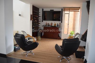 Casa de 4 alcobas en venta en San Jose De Bavaria, Bogotá, 470 m² · foto 15 de 17