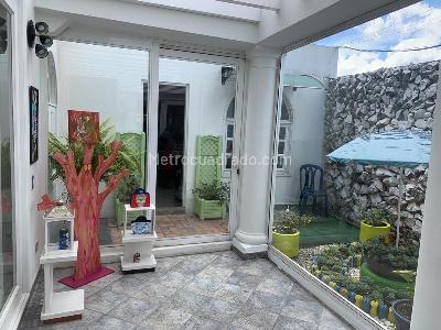 Casa de 3 alcobas en venta en San Jose De Bavaria, Bogotá, 400 m² · foto 11 de 13