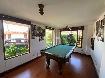 Casa de 4 alcobas en venta en San Jose De Bavaria, Bogotá, 273 m² · foto 4 de 14