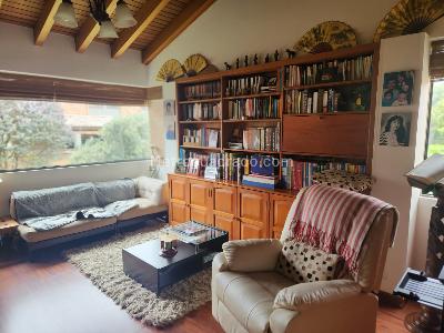 Casa de 4 alcobas en venta en San Jose De Bavaria, Bogotá, 328 m² · foto 5 de 11