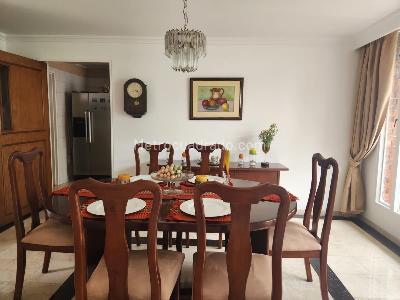 Casa de 4 alcobas en venta en San Jose De Bavaria, Bogotá, 220 m² · foto 4 de 10