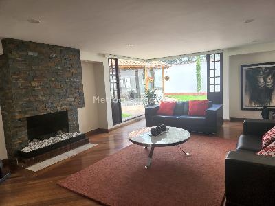 Casa de 4 alcobas en venta en San, Bogotá, 350 m² · foto 4 de 10