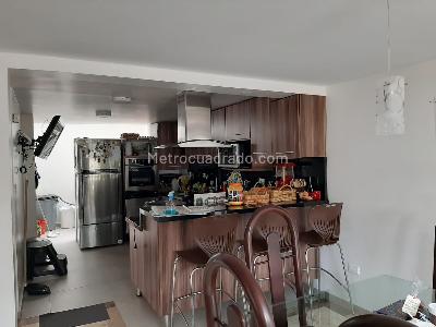 Casa de 3 alcobas en venta en San Jose De Bavaria, Bogotá, 192 m² · foto 7 de 9