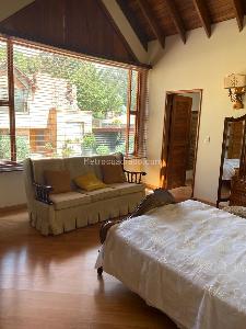 Casa de 4 alcobas en venta en San Jose De Bavaria, Bogotá, 260 m² · foto 2 de 12