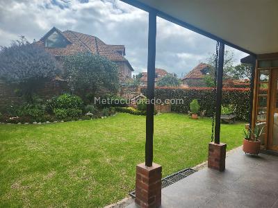Casa de 4 alcobas en venta en San Jose De Bavaria, Bogotá, 220 m² · foto 7 de 13