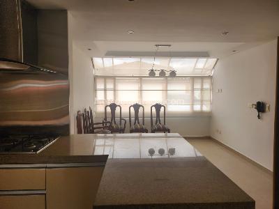 Casa de 4 alcobas en venta en San Jose De Bavaria, Bogotá, 220 m² · foto 8 de 13