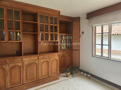 Casa de 4 alcobas en venta en San Jose De Bavaria, Bogotá, 220 m² · foto 9 de 13