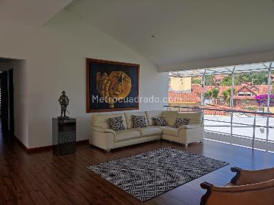 Casa de 4 alcobas en venta en San Jose De Bavaria, Bogotá, 400 m² · foto 15 de 20