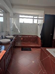 Casa de 4 alcobas en venta en San Jose De Bavaria, Bogotá, 400 m² · foto 20 de 20