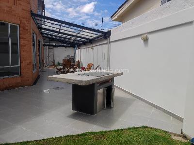 Casa de 4 alcobas en venta en San Jose De Bavaria, Bogotá, 400 m² · foto 6 de 20