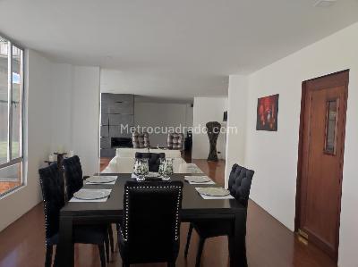 Casa de 4 alcobas en venta en San Jose De Bavaria, Bogotá, 400 m² · foto 8 de 20