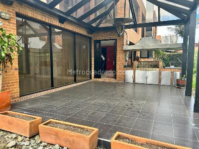 Casa en venta en San Jose De Bavaria, Bogotá · foto 5 de 17