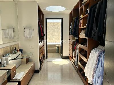 Casa de 5 alcobas en venta en San Jose De Bavaria, Bogotá, 580 m² · foto 14 de 16