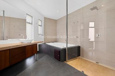 Casa de 4 alcobas en venta en Niza, Bogotá, 324 m² · foto 10 de 13