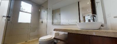 Casa de 4 alcobas en venta en Niza, Bogotá, 324 m² · foto 9 de 13