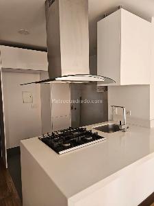 Apartamento de 1 alcoba en venta en Santa Barbara, Bogotá, 53 m² · foto 2 de 8