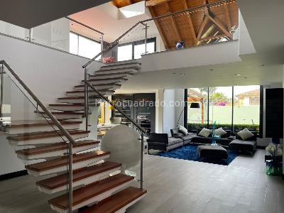 Casa de 4 alcobas en venta en San Jose De Bavaria, Bogotá, 560 m² · foto 4 de 15