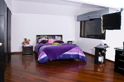 Casa de 3 alcobas en venta en San Jose De Bavaria, Bogotá, 350 m² · foto 5 de 14