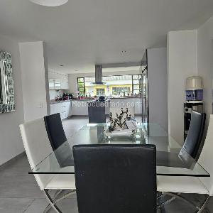 Casa de 5 alcobas en arriendo en San Jose De Bavaria, Bogotá, 650 m² · foto 2 de 15